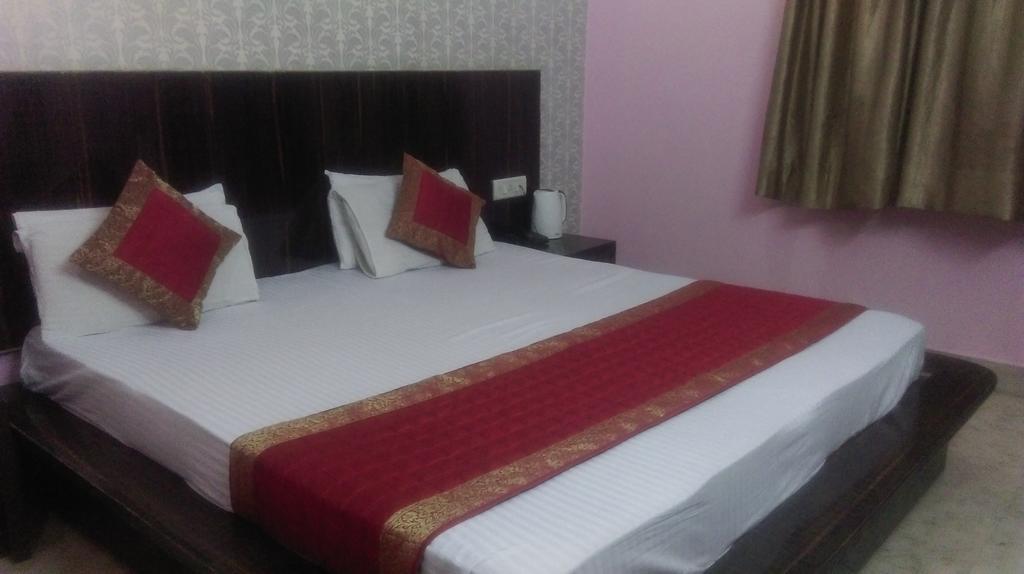 ניו דלהי Hotel Surya Plaza חדר תמונה