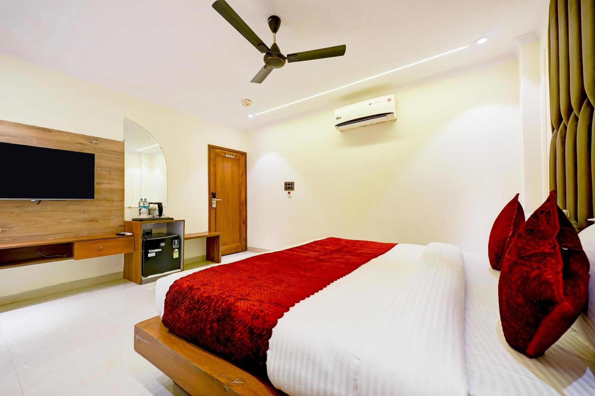 ניו דלהי Hotel Surya Plaza מראה חיצוני תמונה