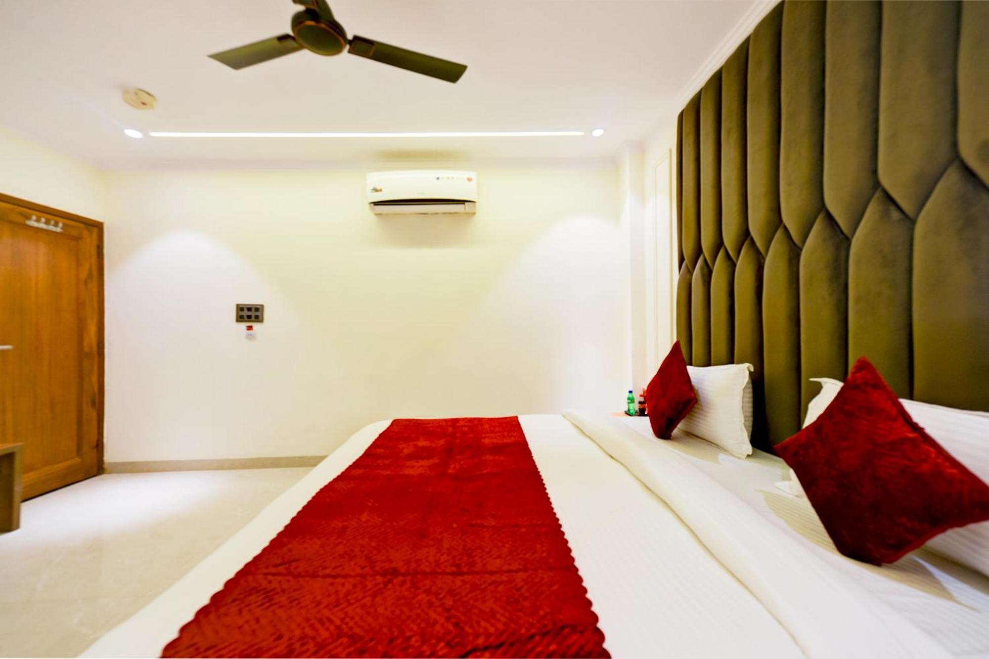 ניו דלהי Hotel Surya Plaza מראה חיצוני תמונה