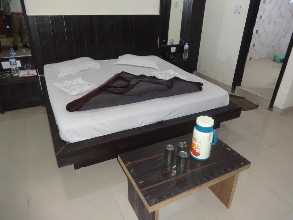 ניו דלהי Hotel Surya Plaza חדר תמונה